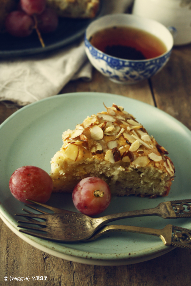 Yogurt Almond Cake 