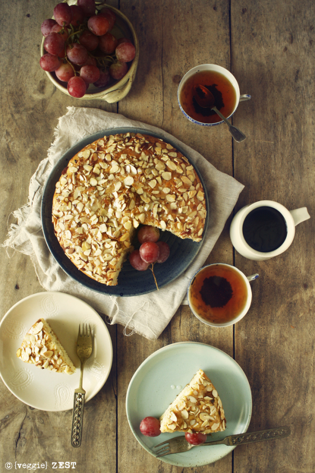 Yogurt Almond Cake 