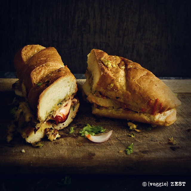 New post on the blog: Singaporean Street Food - Roti John #singapore #streetfoods #rotijohn #sandwich #banhmi #eggsandwich #frenchtoast #veggiezest